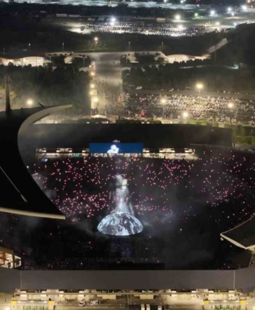 Kanye West konseri havadan görüntülendi