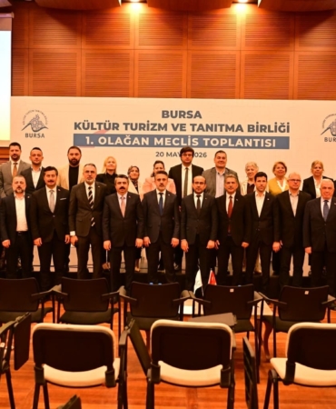 Bursa Kültür Turizm ve Tanıtma Birliği Başkanı Oktay Yılmaz güven tazeledi