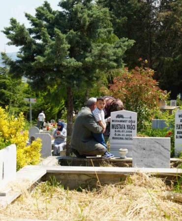 Bayramı eksik karşılayanlardan duygu dolu ziyaret