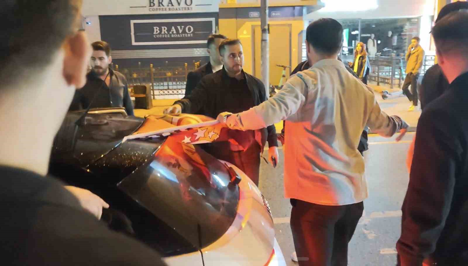 Bağdat Caddesi’nde tansiyon yükseldi, polis önledi