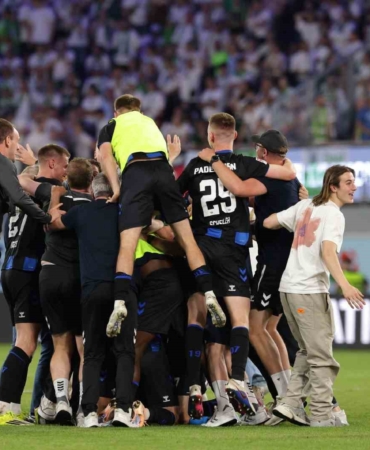 Paderborn, Bundesliga’ya yükseldi