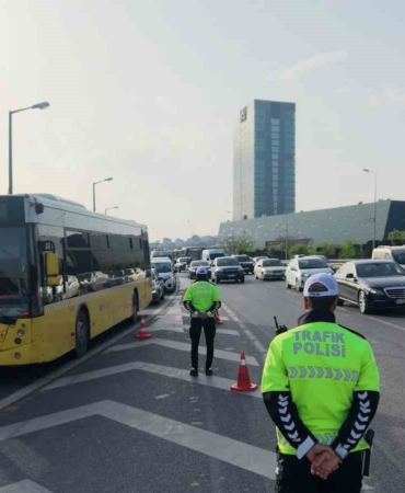 Trafikte sıkı denetim: İhlal yapan sürücülerin açıklaması pes dedirtti