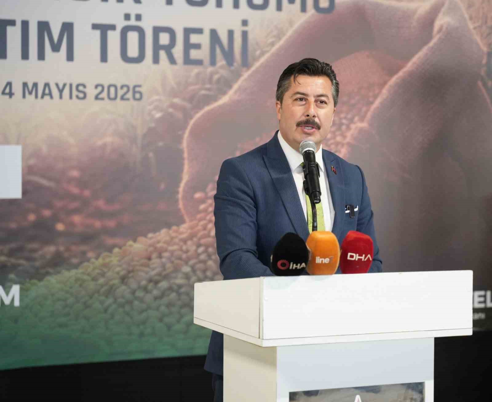 Yenişehir’de üreticiye dev destek: 750 çiftçiye silajlık mısır tohumu dağıtıldı