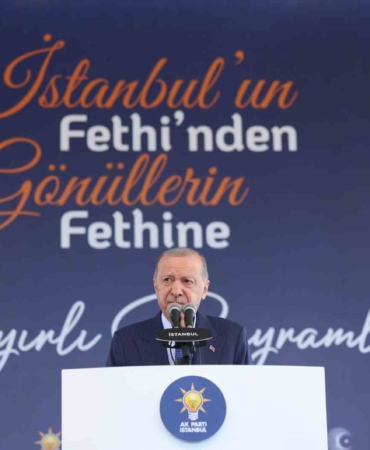 Cumhurbaşkanı Erdoğan, "İstanbul’un fethi dünyanın gözbebeği bir şehirde karanlığın aydınlığa tebdilidir"