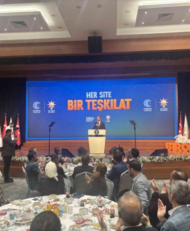AK Parti, İstanbul’da yeni nesil teşkilat modeli ’Her Site Bir Teşkilat’nı tanıttı