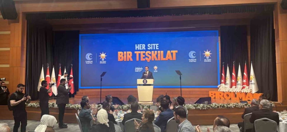 AK Parti, İstanbul’da yeni nesil teşkilat modeli ’Her Site Bir Teşkilat’nı tanıttı