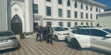 Evden dizüstü bilgisayar, valiz ve çanta çalan 3 şüpheli tutuklandı