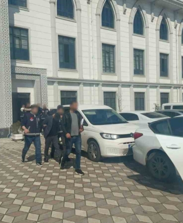 Evden dizüstü bilgisayar, valiz ve çanta çalan 3 şüpheli tutuklandı
