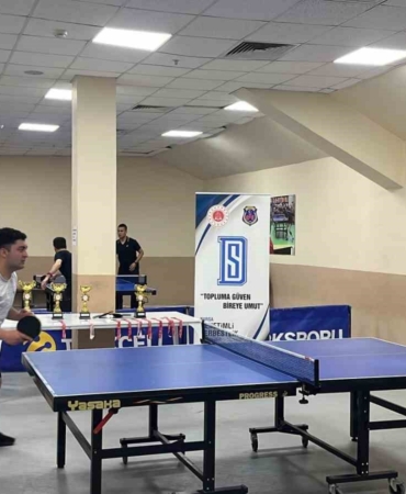 Bursa’da ceza infaz personeli için spor ve zekâ dolu turnuvalar
