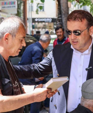 Vali Sözer esnafla buluştu