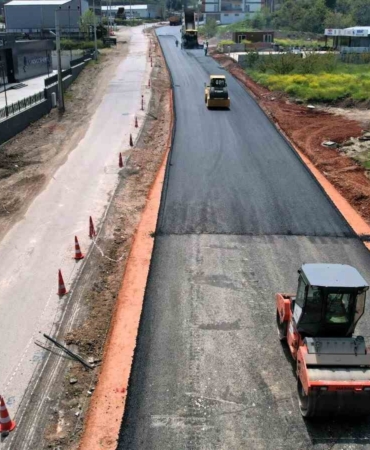 Başiskele’de Hoca Ahmet Yesevi Caddesi 2x2 şeritli hale getiriliyor