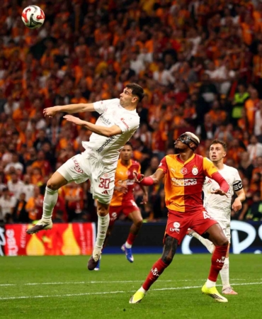 Trendyol Süper Lig: Galatasaray: 0 - Antalyaspor: 1 (İlk yarı)