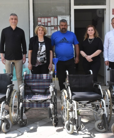Edremit Belediyesi engellilerin yanında
