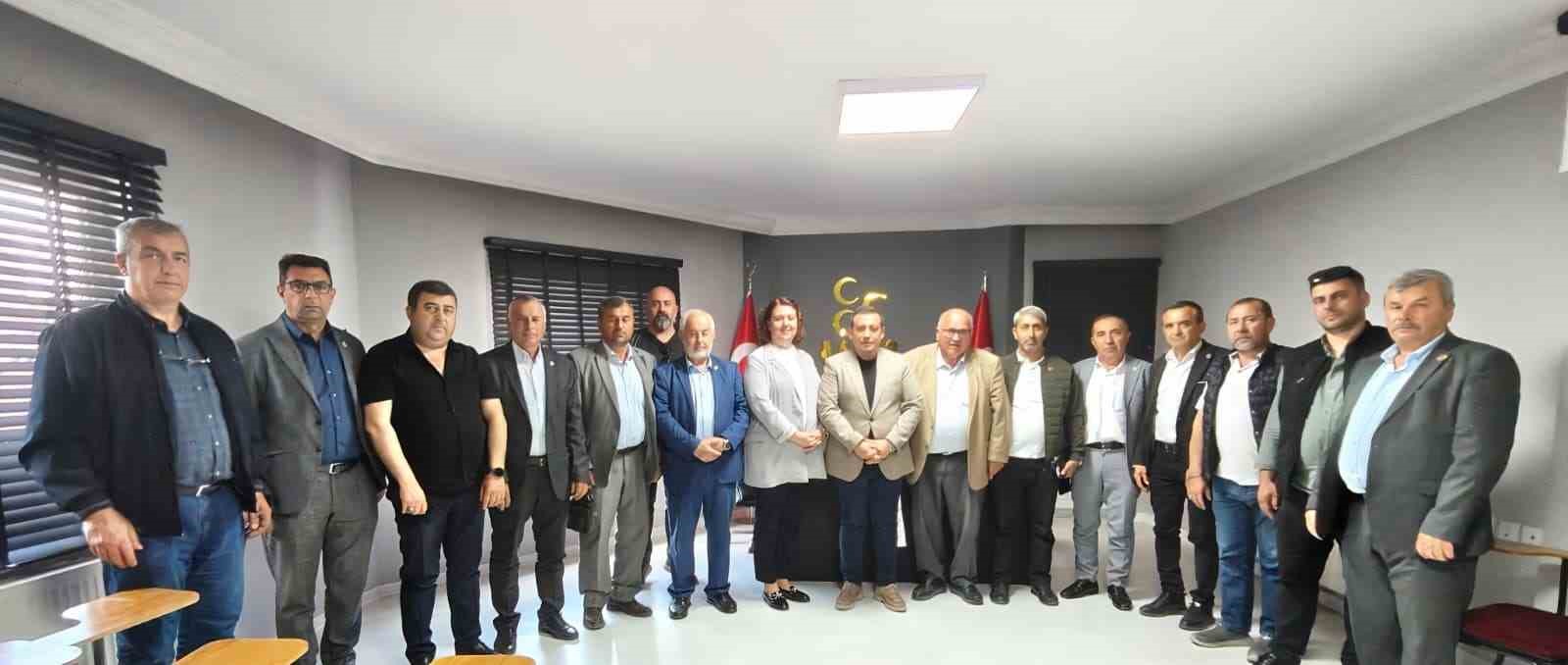 MHP İl Başkanı Özkan muhtarlarla bir araya geldi