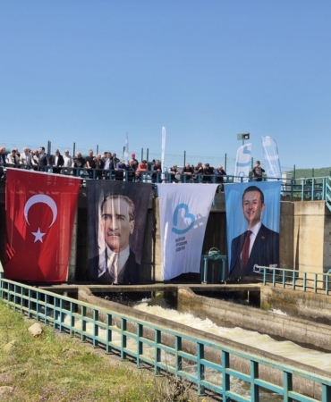 Manyas Barajı’nda kapaklar açıldı, kanallara su verilmeye başlandı