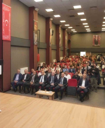Esenyurt’ta Kağıt Kalem Oyunları Turnuvası finali düzenlendi