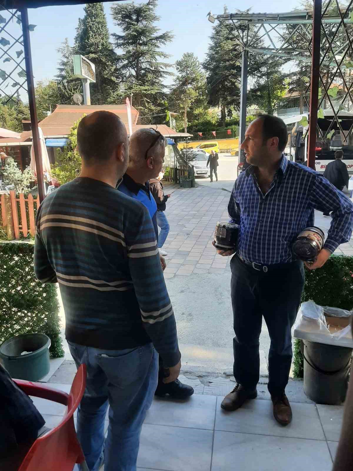 Zabıta tüketim tarihi geçen 100 kilogram zeytine el koydu