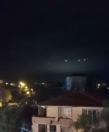 Sakarya’da gökyüzünde görülen ışıklar merak uyandırdı