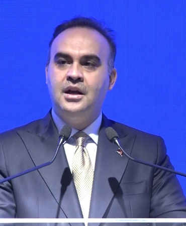 Bakan Kacır: "Bakanlık olarak 300 milyon dolarlık kaynağı girişim sermayesi fonlarına aktaracağız"