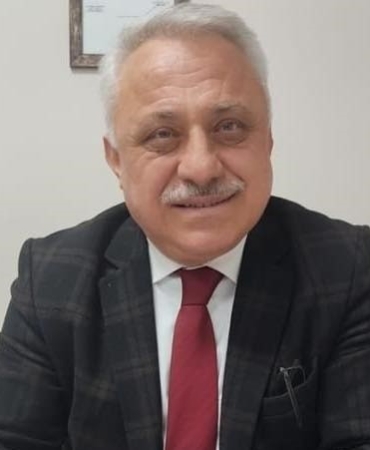 Bursa siyasetinin tanınan ismi eczacı Ayhan Özbek hayatını kaybetti