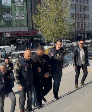Yaşlı kadınları milyonluk vurgunla dolandırmışlar