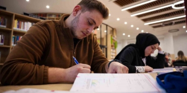 Kütüphanelerin çalışma günlerine sınav ayarı