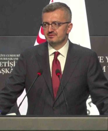İletişim Başkanı Duran: "Türkiye, son 25 yılda küresel ekonominin fırtınalı sularında sığınılacak bir güvenli liman haline gelmiştir"