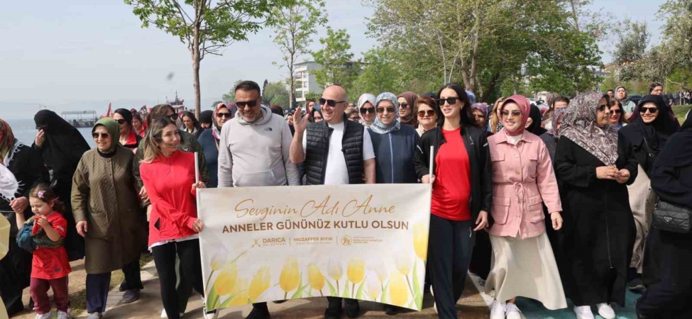 Darıca’da Anneler Günü yürüyüşü düzenlendi