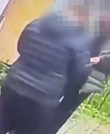Kamera karşısında uyuşturucu satan zehir taciri yakalandı