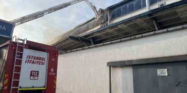 Esenyurt’ta plastik poşet fabrikasında yangın