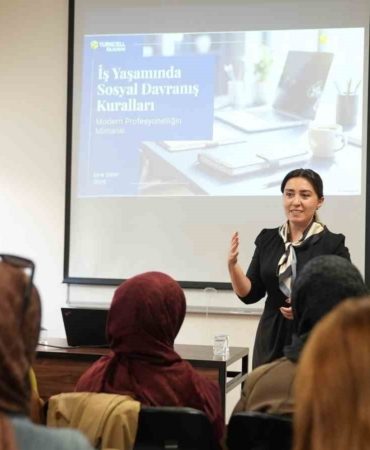 TÜRGEV ve Turkcell’in "Yeni Nesil İş Hayatı" programı başladı
