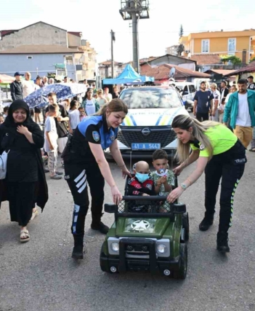 Kocaeli polisinden lösemi hastası minik Halime’ye bayram sürprizi