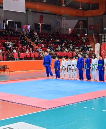 Bahçelievler’de 19 Mayıs coşkuyla kutlandı