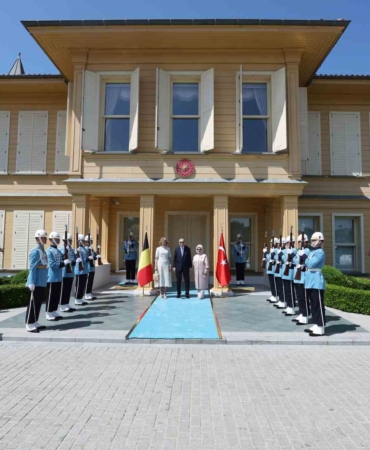 Cumhurbaşkanı Erdoğan, Belçika Kraliçesi Mathilde’yi kabul etti.