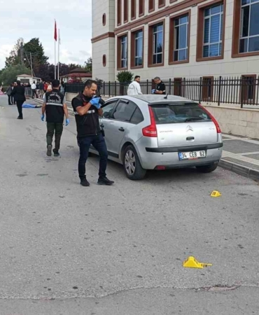 Yalova’da adliye önündeki cinayetin kan donduran görüntüleri ortaya çıktı