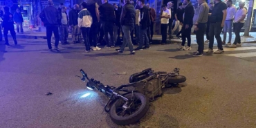 Muratlı’da otomobil motosikletle çarpıştı: 1 yaralı