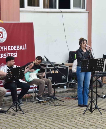 Bilecik’te öğrenciler kampüs konseriyle unutulmaz anlar yaşadı