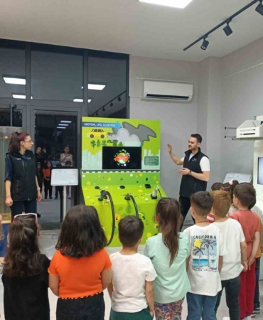 Büyükşehir Belediyesi, çocukları bilim ve çevreyle buluşturdu