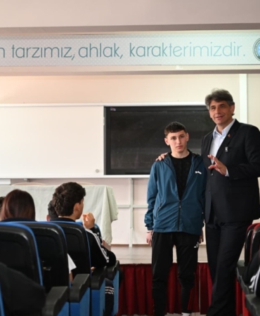 Başkan Kocaman gençlere kariyer tavsiyesi verdi
