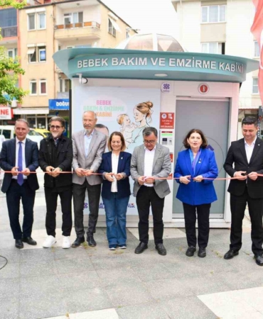 Altıeylül’de bebek bakım ve emzirme kabinleri açıldı