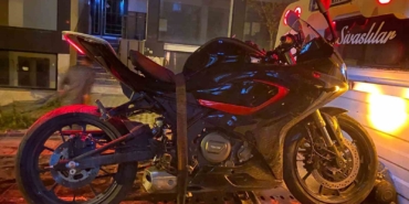 Arnavutköy’de yunus polislerinden dikkat çeken operasyon: Anahtardan çalıntı motosiklet çıktı