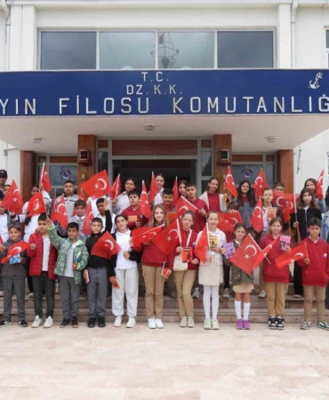 Mayın Filosu Komutanlığı kapılarını ortaokul öğrencilerine açtı