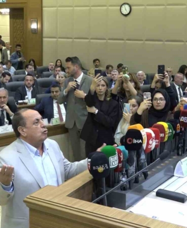 BUSKİ Genel Kurulu’nda gergin anlar