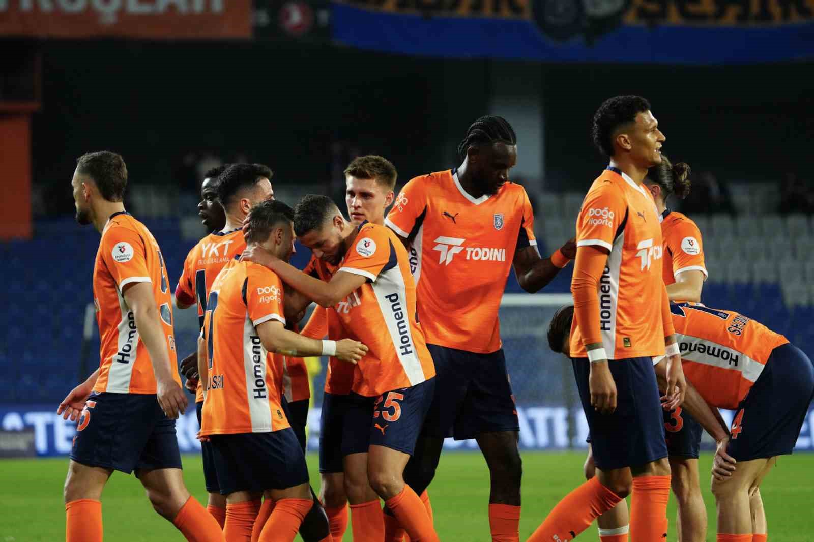 RAMS Başakşehir, Avrupa kupaları için Trabzonspor’u bekliyor