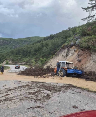 Bilecik’te bir köy adeta sular artında kaldı