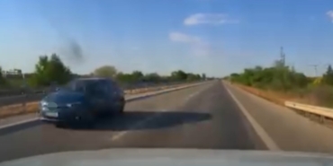 Edirne’de ters yönde ilerleyen otomobil trafikte tehlike saçtı