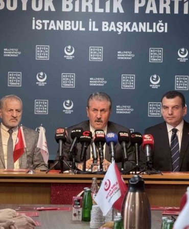 BBP Genel Başkanı Destici: "En çok üzerinde durduğum konulardan birisi bu sahipsiz saldırgan sokak köpekleri"