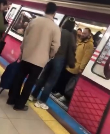 Pendik metrosunda teknik arıza: Seferlerde aksamalar yaşandı