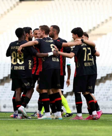 Trendyol Süper Lig: Fatih Karagümrük: 2 - Corendon Alanyaspor: 1 (Maç sonucu)