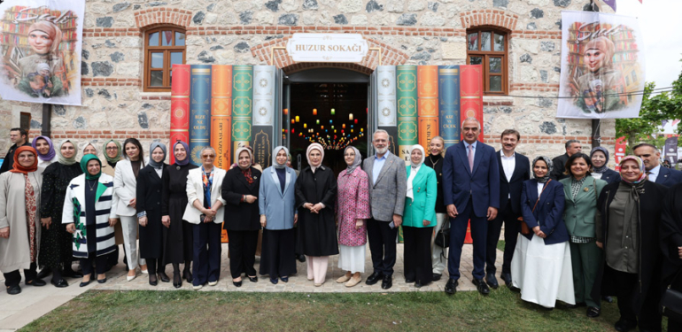 2024-05-24-EmineErdogan-Fuar-02